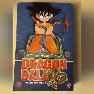 Dragon Ball Volume 7 by Akira Toriyama - Blue and Orange Cover